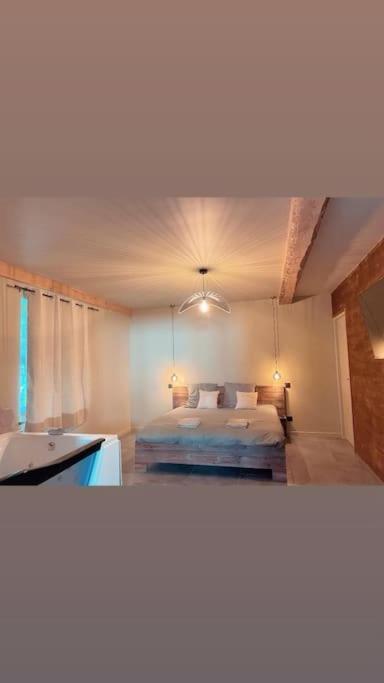 Superbe Appartement Avec Jacuzzi Et Jardin Prive Marlhes Exteriör bild
