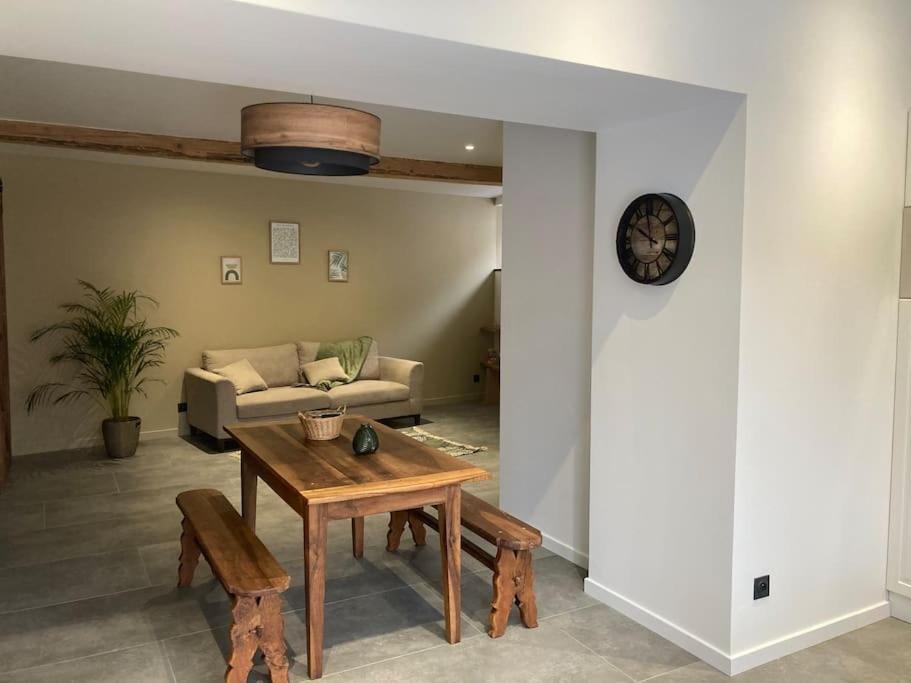 Superbe Appartement Avec Jacuzzi Et Jardin Prive Marlhes Exteriör bild