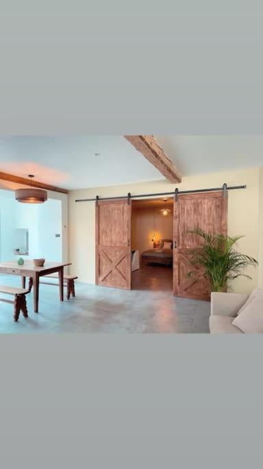 Superbe Appartement Avec Jacuzzi Et Jardin Prive Marlhes Exteriör bild